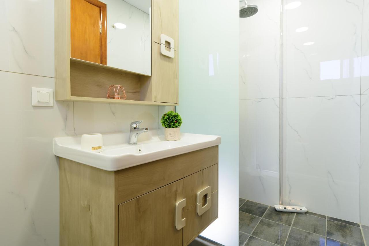 Luxury Lake View Center House Agios Nikolaos Buitenkant foto